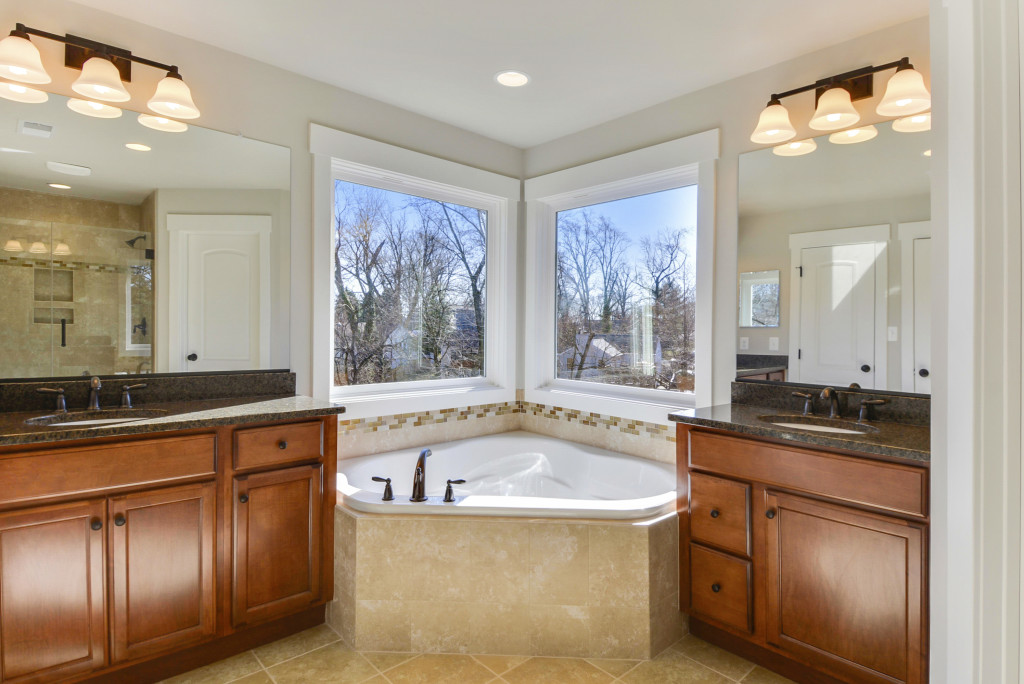 27 Master Bath