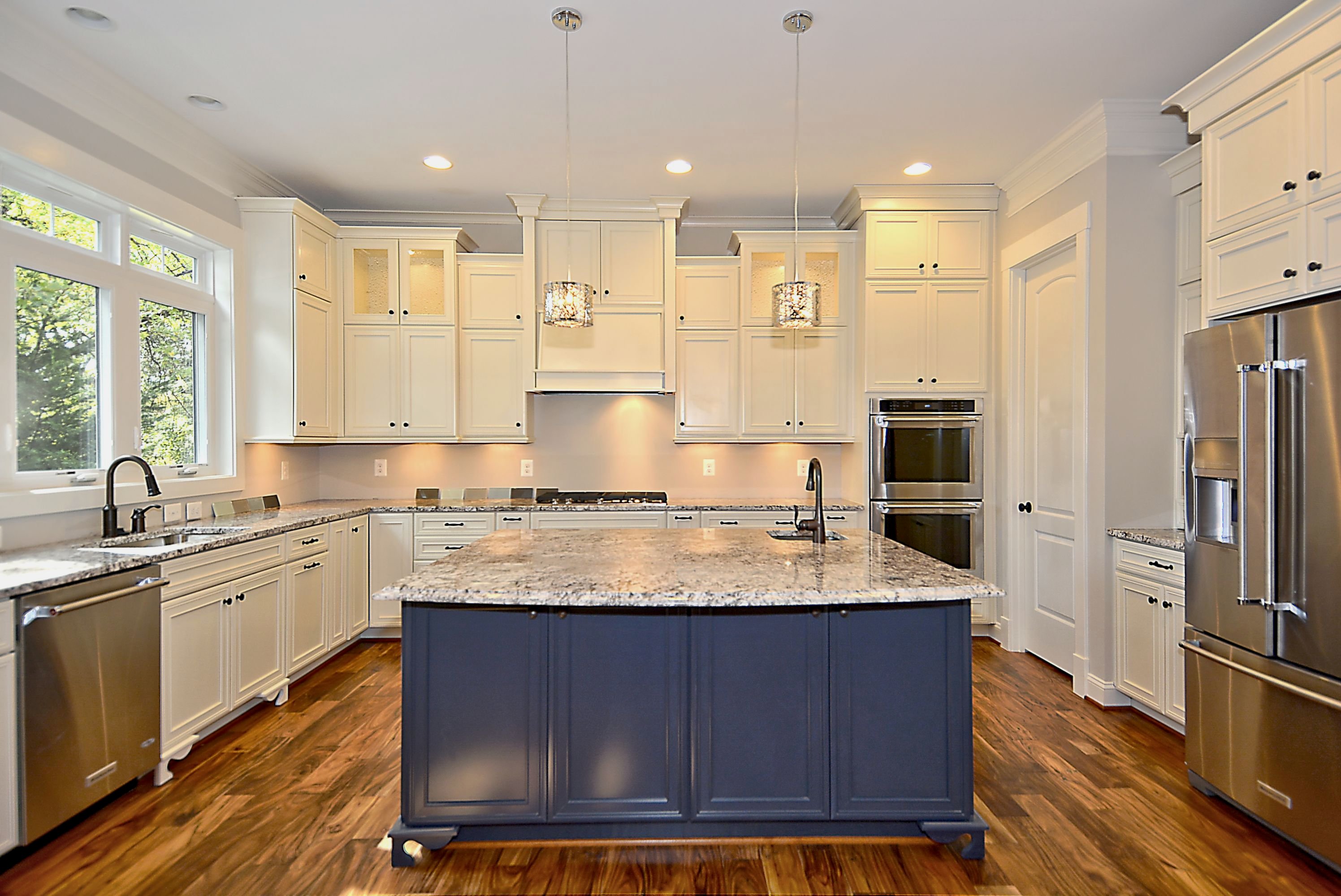 Have Fun with Your Kitchen: How to Choose A Different Color Island | NDI